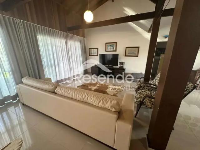 Casa / Sobrado para Venda em Capitólio/MG Escarpas do Lago 5 Quartos