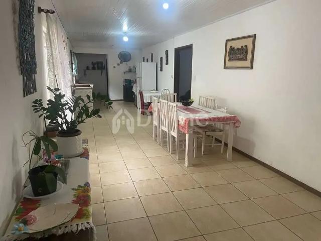 Casa / Sobrado para Venda em Capivari de Baixo/SC Alvorada 5 Quartos