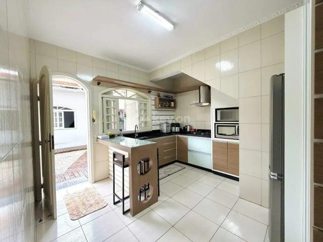 Casa / Sobrado para Venda em Capivari de Baixo/SC Centro 4 Quartos