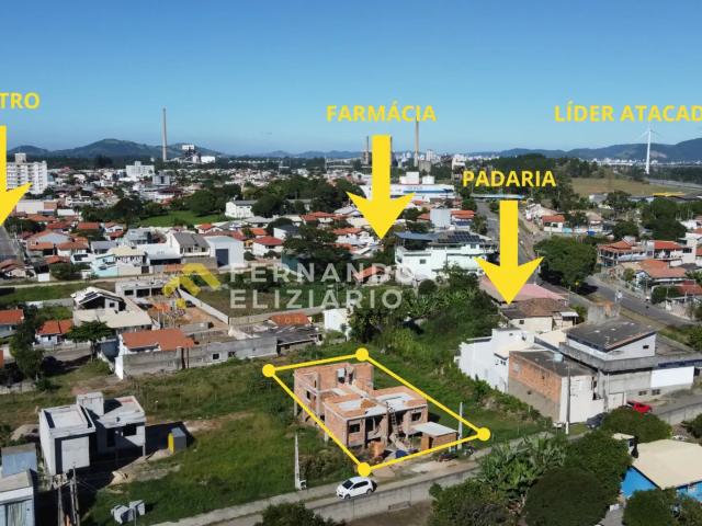 Casa / Sobrado para Venda em Capivari de Baixo/SC Centro 2 Quartos