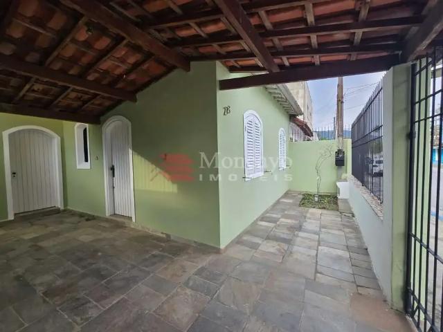 Casa / Sobrado para Venda em Caraguatatuba/SP Centro 2 Quartos