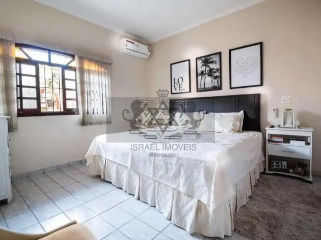 Casa / Sobrado para Venda em Caraguatatuba/SP Centro 4 Quartos