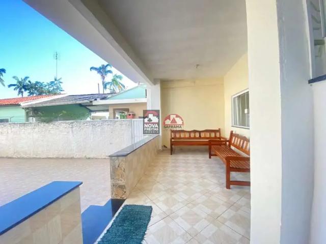 Casa / Sobrado para Venda em Caraguatatuba/SP Centro 4 Quartos