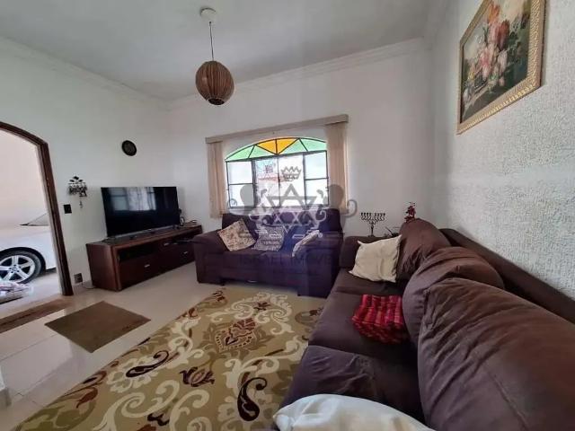Casa / Sobrado para Venda em Caraguatatuba/SP Centro 4 Quartos