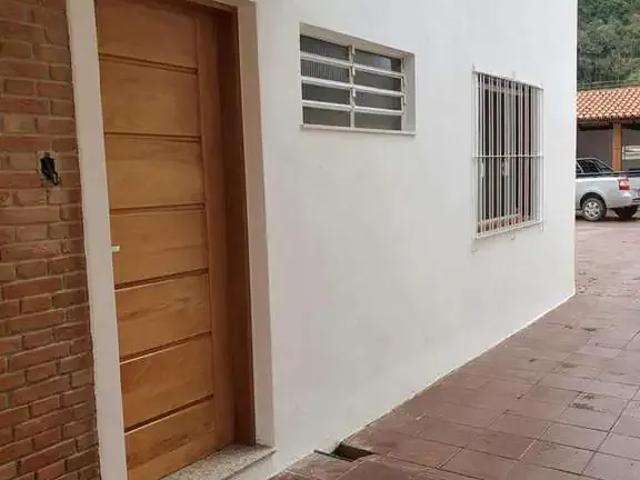 Casa / Sobrado para Venda em Caraguatatuba/SP Centro 5 Quartos