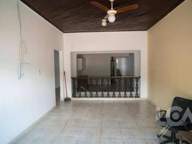Casa / Sobrado para Venda em Caraguatatuba/SP Centro 6 Quartos