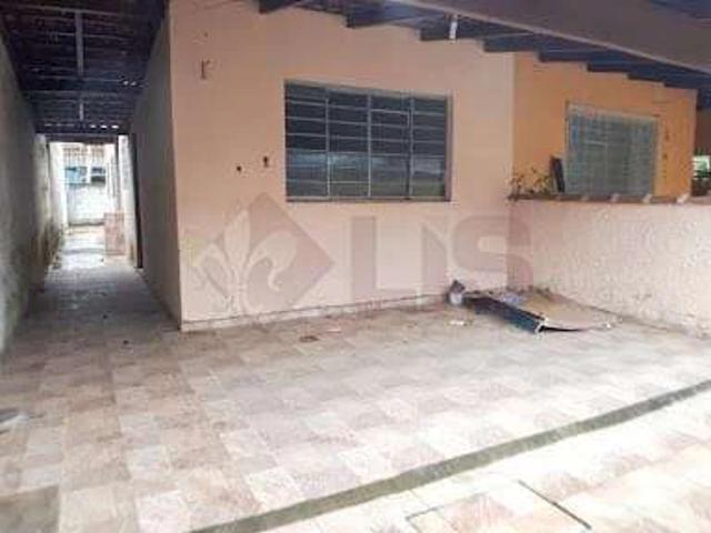 Casa / Sobrado para Venda em Caraguatatuba/SP Balneário Copacabana 2 Quartos