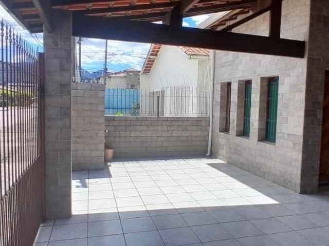 Casa / Sobrado para Venda em Caraguatatuba/SP Indaiá 2 Quartos