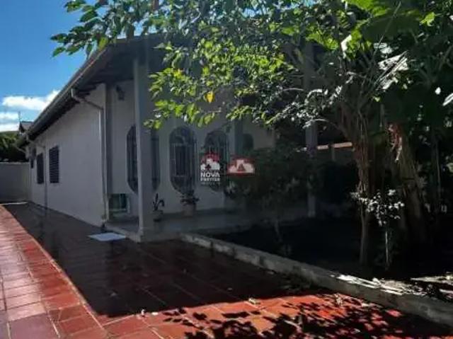 Casa / Sobrado para Venda em Caraguatatuba/SP Indaiá 3 Quartos