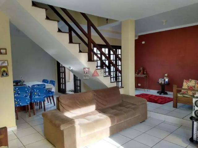 Casa / Sobrado para Venda em Caraguatatuba/SP Indaiá 4 Quartos