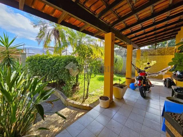 Casa / Sobrado para Venda em Caraguatatuba/SP Indaiá 4 Quartos