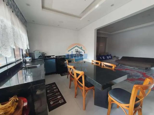 Casa / Sobrado para Venda em Caraguatatuba/SP Jardim Arua 7 Quartos
