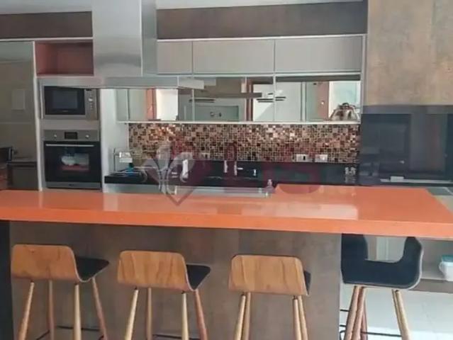 Casa / Sobrado para Venda em Caraguatatuba/SP Jardim Britânia 5 Quartos