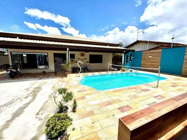 Casa / Sobrado para Venda em Caraguatatuba/SP Jardim das Gaivotas 3 Quartos