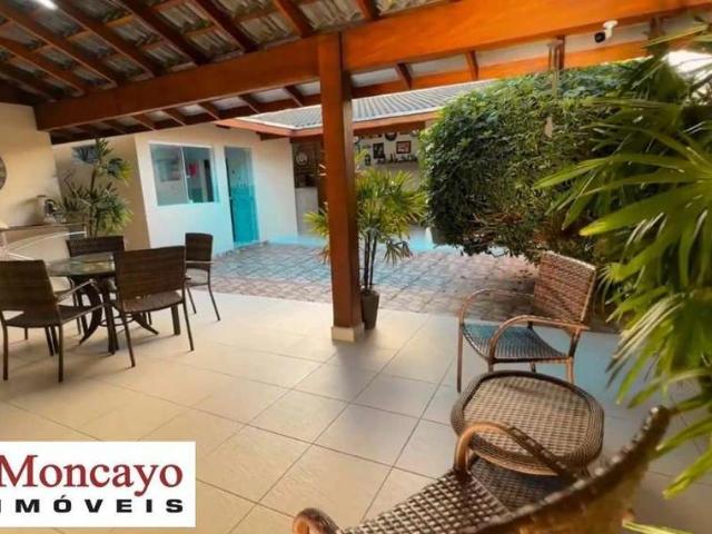 Casa / Sobrado para Venda em Caraguatatuba/SP Loteamento Jardim Aruan 3 Quartos