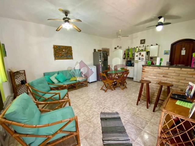 Casa / Sobrado para Venda em Caraguatatuba/SP Loteamento Jardim das Palmeiras 2 Quartos