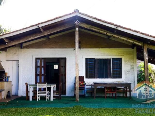 Casa / Sobrado para Venda em Caraguatatuba/SP Martim de Sá 2 Quartos