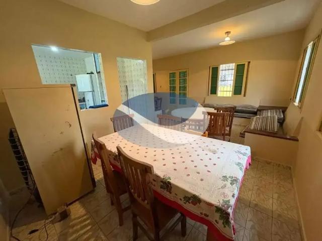 Casa / Sobrado para Venda em Caraguatatuba/SP Martim de Sá 5 Quartos