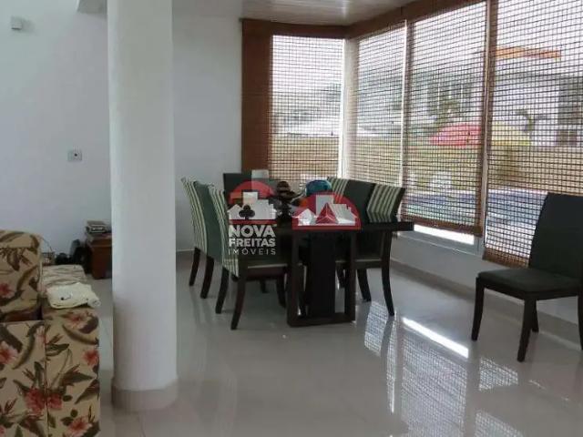 Casa / Sobrado para Venda em Caraguatatuba/SP Massaguaçu 4 Quartos