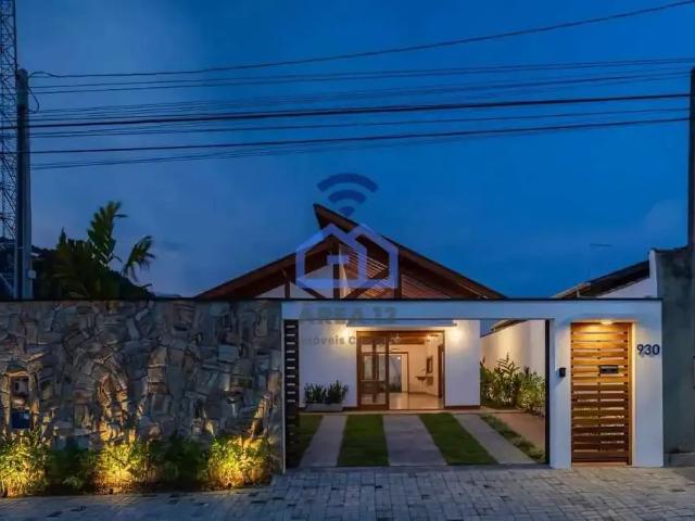 Casa / Sobrado para Venda em Caraguatatuba/SP Massaguaçu 3 Quartos