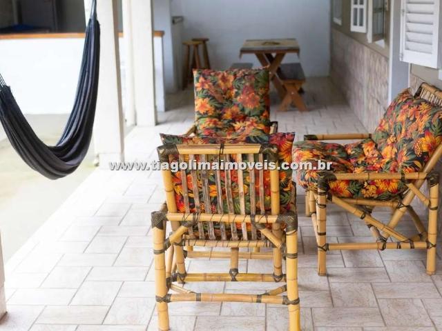 Casa / Sobrado para Venda em Caraguatatuba/SP Sumaré 3 Quartos