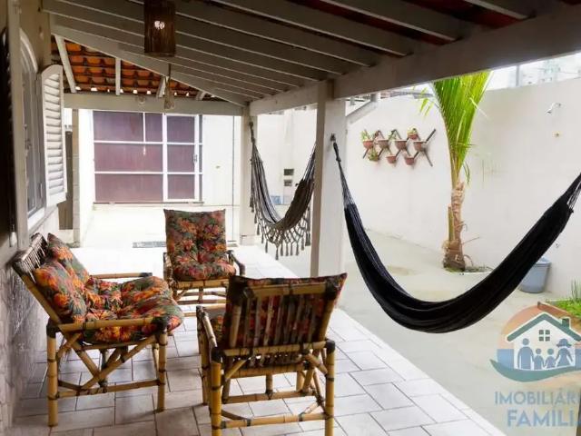 Casa / Sobrado para Venda em Caraguatatuba/SP Sumaré 3 Quartos