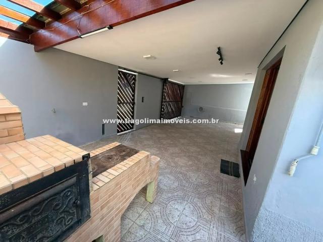 Casa / Sobrado para Venda em Caraguatatuba/SP Sumaré 4 Quartos