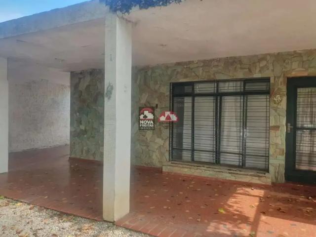 Casa / Sobrado para Venda em Caraguatatuba/SP Sumaré 5 Quartos