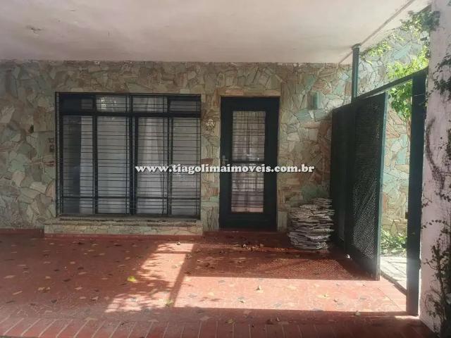 Casa / Sobrado para Venda em Caraguatatuba/SP Sumaré 6 Quartos