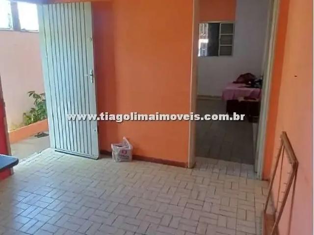 Casa / Sobrado para Venda em Caraguatatuba/SP Poiares 2 Quartos
