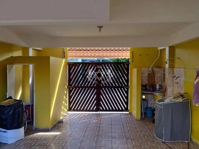 Casa / Sobrado para Venda em Caraguatatuba/SP Poiares 3 Quartos