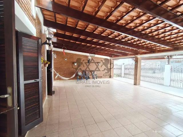 Casa / Sobrado para Venda em Caraguatatuba/SP Jardim Arua 3 Quartos