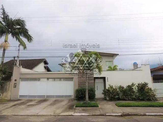 Casa / Sobrado para Venda em Caraguatatuba/SP Praia Aruan 3 Quartos