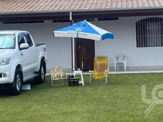 Casa / Sobrado para Venda em Caraguatatuba/SP Praia Aruan 2 Quartos