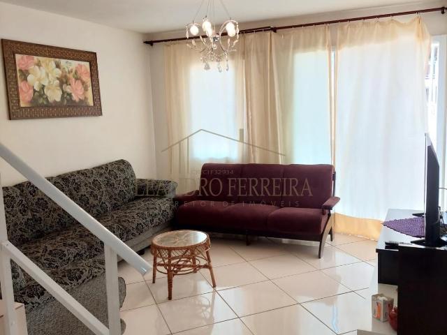 Casa / Sobrado para Venda em Carambeí/PR Centro 2 Quartos