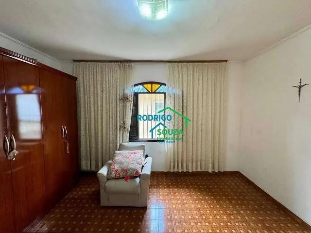 Casa / Sobrado para Venda em Carapicuíba/SP Centro 4 Quartos