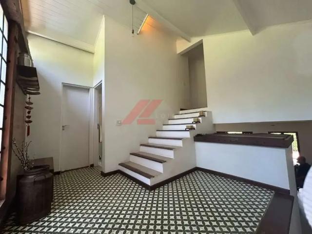 Casa / Sobrado para Venda em Carapicuíba/SP Chácara dos Lagos 3 Quartos