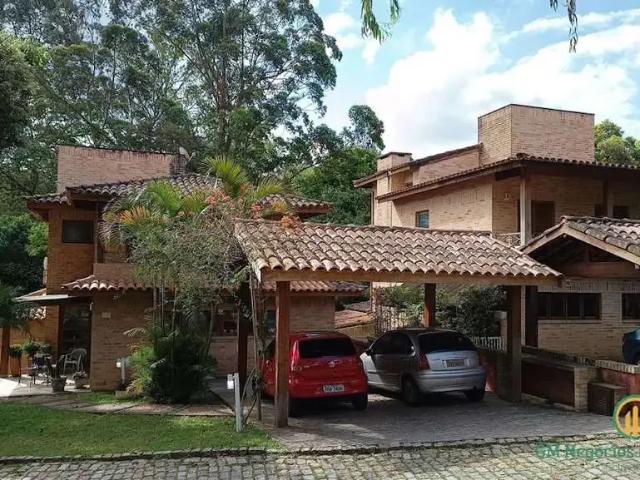 Casa / Sobrado para Venda em Carapicuíba/SP Chácara dos Lagos 5 Quartos