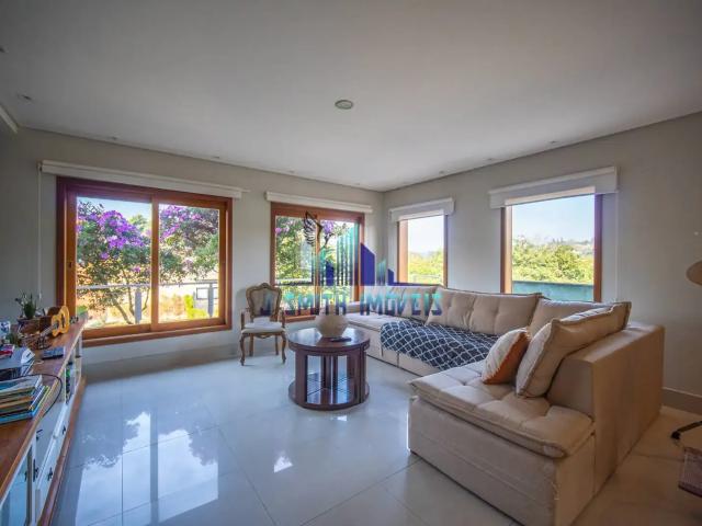 Casa / Sobrado para Venda em Carapicuíba/SP Golf Gardens 3 Quartos