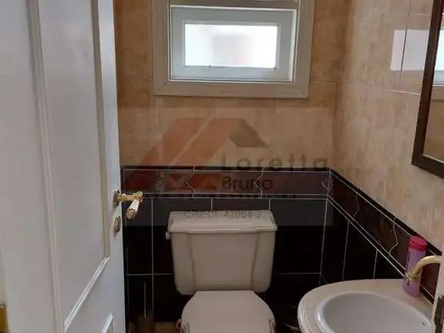 Casa / Sobrado para Venda em Carapicuíba/SP Granja Viana 4 Quartos