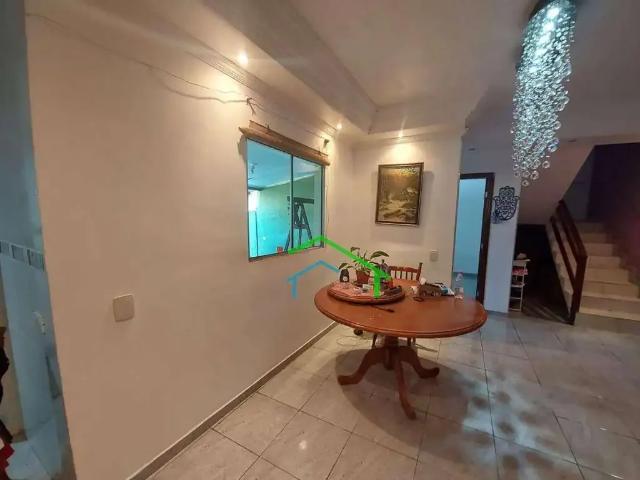 Casa / Sobrado para Venda em Carapicuíba/SP Jardim Santo Estêvão 6 Quartos