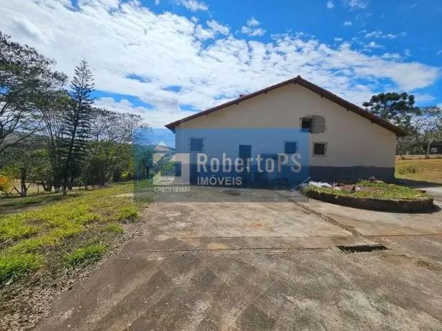 Casa / Sobrado para Venda em Carmo de Minas/MG Zona Rural 6 Quartos
