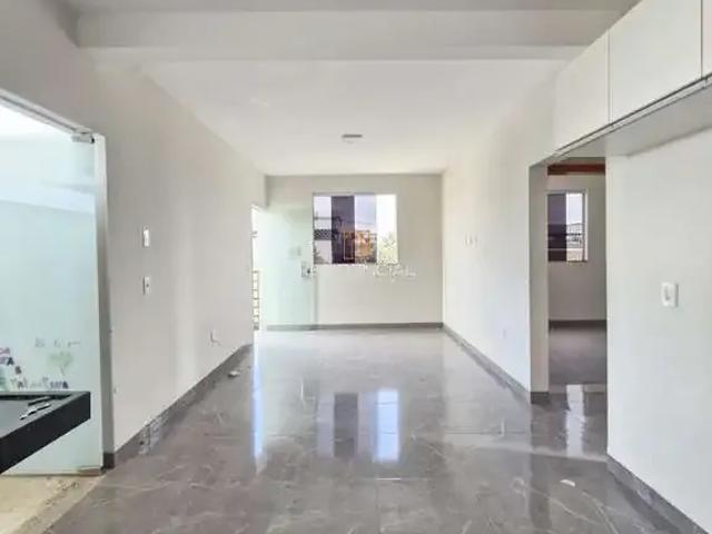 Casa / Sobrado para Venda em Carmo do Cajuru/MG Centro 2 Quartos