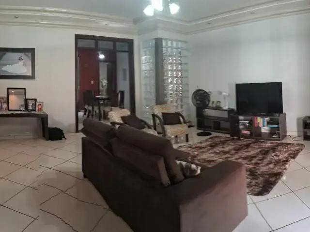 Casa / Sobrado para Venda em Castanhal/PA Estrela 4 Quartos