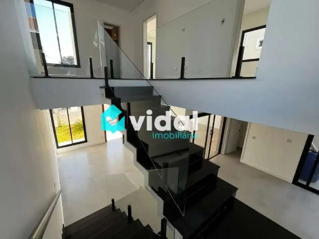 Casa / Sobrado para Venda em Castro/PR Castroville 3 Quartos