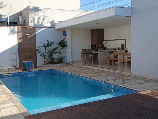 Casa / Sobrado para Venda em Casa Branca/SP Centro 3 Quartos