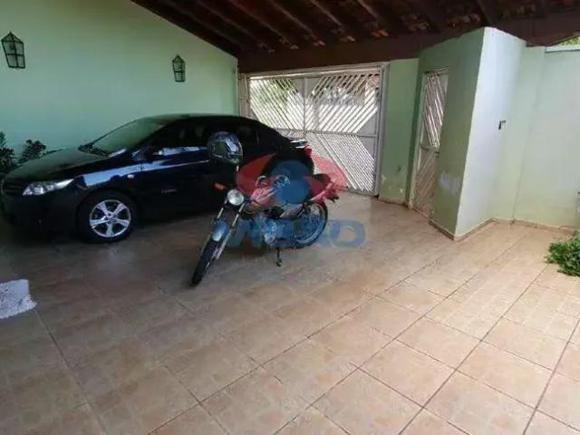 Casa / Sobrado para Venda em Casa Branca/SP Jardim Rafaela 3 Quartos