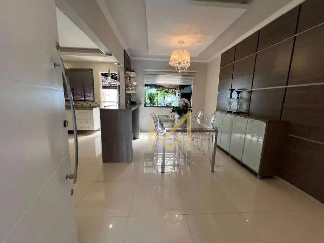 Casa / Sobrado para Venda em Cascavel/PR Neva 3 Quartos