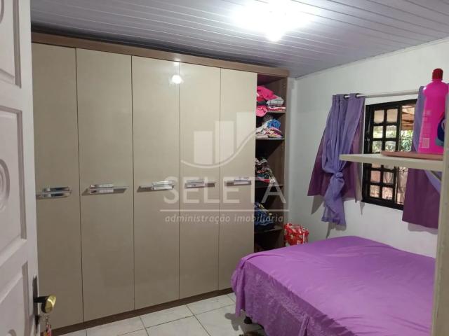 Casa / Sobrado para Venda em Cascavel/PR Neva 5 Quartos