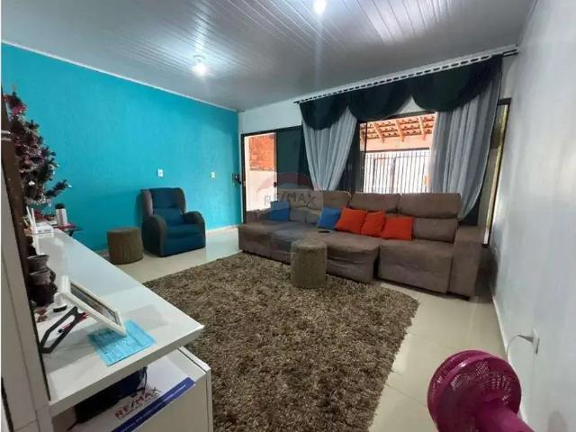 Casa / Sobrado para Venda em Cascavel/PR Brasília 2 Quartos
